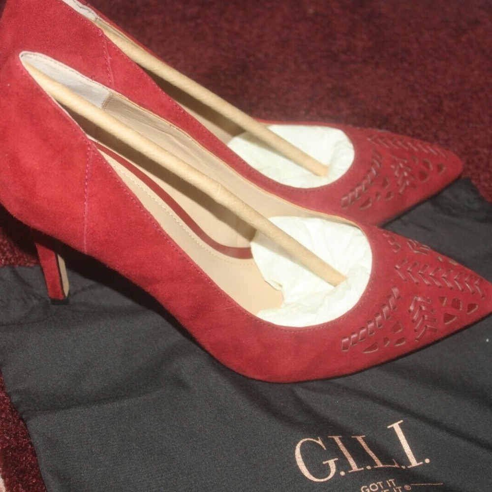 G.I.L.I. JILL WHIP RED SUEDE LEATHER pump LaserCut pointed toe dustbag 9.5 NEW…